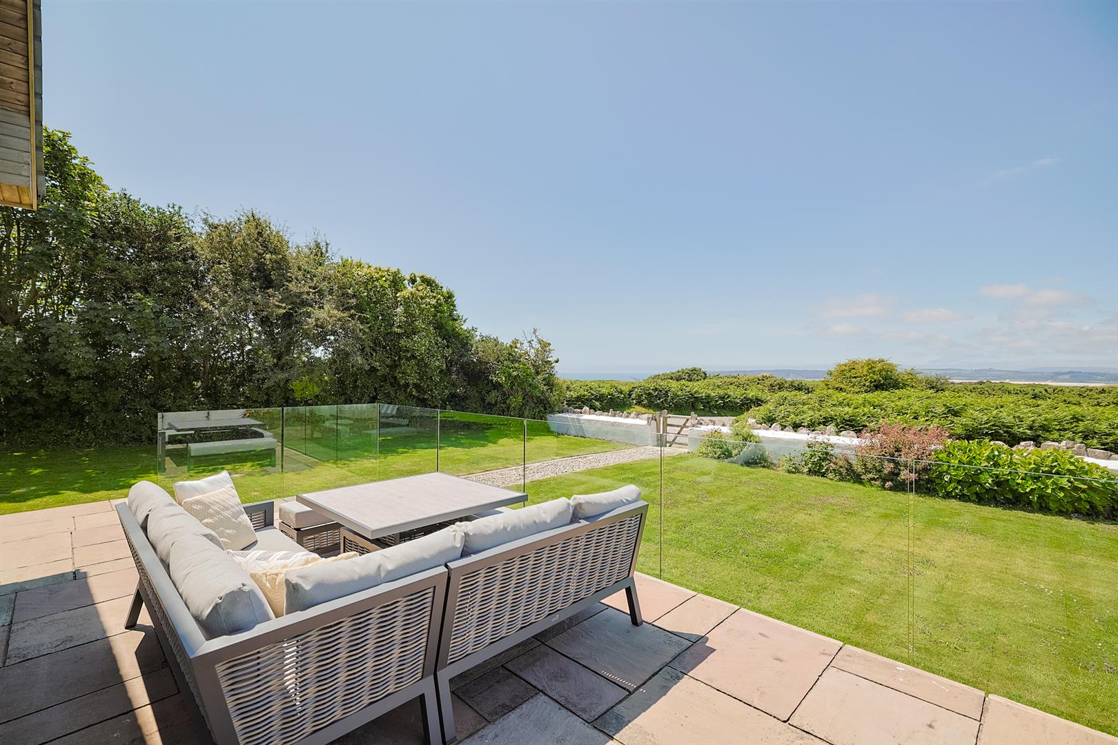 21 East Cliff, Pennard, Gower, SA3 2AS